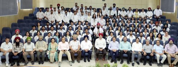 The College of Veterinary Science of Guru Angad Dev Veterinary and Animal Sciences University, Ludhiana, organized an oath-taking ceremony for 100 graduating veterinary students from the 2020 batch